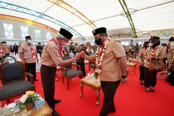 
					Bersama Menag, Wagub Mawardi Yahya Buka Perkemaahan Wirakarya Nasional