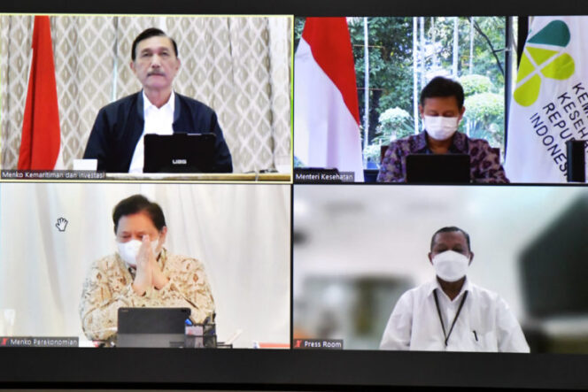 
					Pemerintah Targetkan Vaksinasi COVID-19 Capai 300 Juta Dosis di Akhir 2021