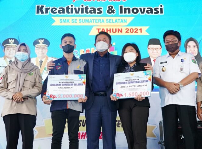 
					Herman Deru Dorong SMK Ciptakan Inovasi Produk Bermanfaat Jangka Panjang