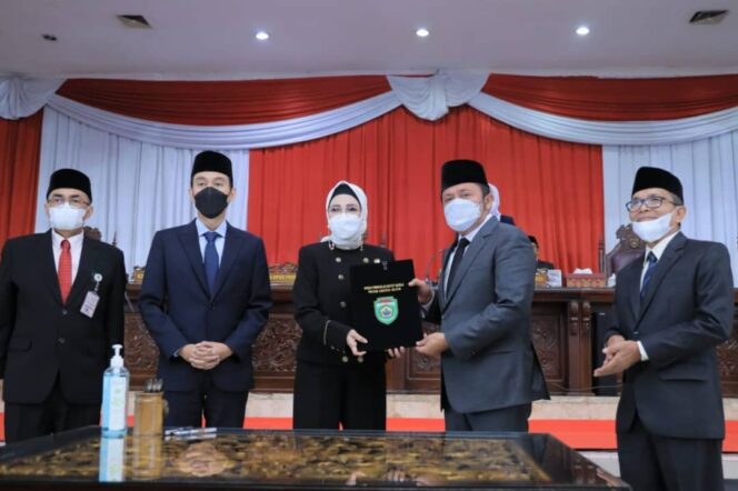 
					Gubernur-Ketua DPRD Sumsel Sepakati Reperda APBD 2022