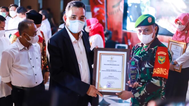 
					Tutup Tahun 2021, Pemkab Muba Beri Penghargaan Atas Partisipasi Vaksinasi COVID-19