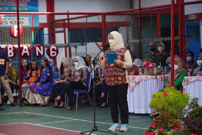 
					Momen Hari Ibu, Feby Deru Beri Motivasi Warga Binaan Lapas Perempuan