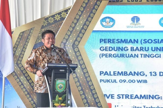 
Herman Deru: UT Berperan Dalam Pembangunan SDM di Sumsel