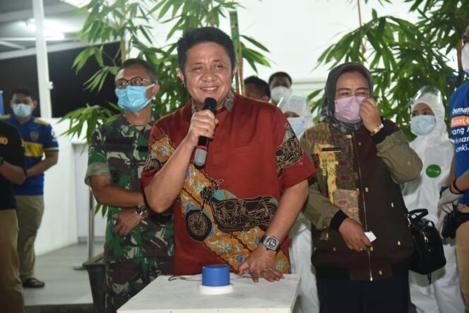 
Kebut Capaian Target Vaksinasi 100 Persen, Herman Deru Launching Sentra Vaksin Covid 24 Jam