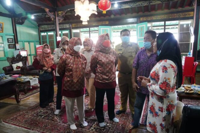 
Silaturahmi Dengan Pengurus Yayasan Masjid Agung, Feby Deru Gencarkan Sosialisasi GSMP