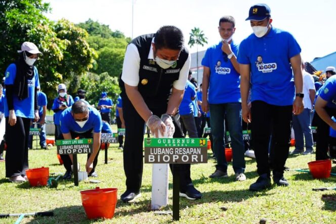 
Herman Deru Luncurkan Gerakan 10.000 Biopori Minimalisir Genangan Air di Palembang