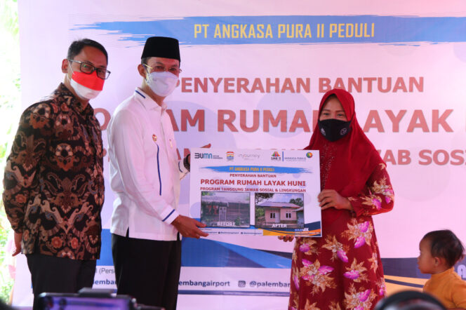 
Rumah Arif Tak Lagi Berlantai Tanah