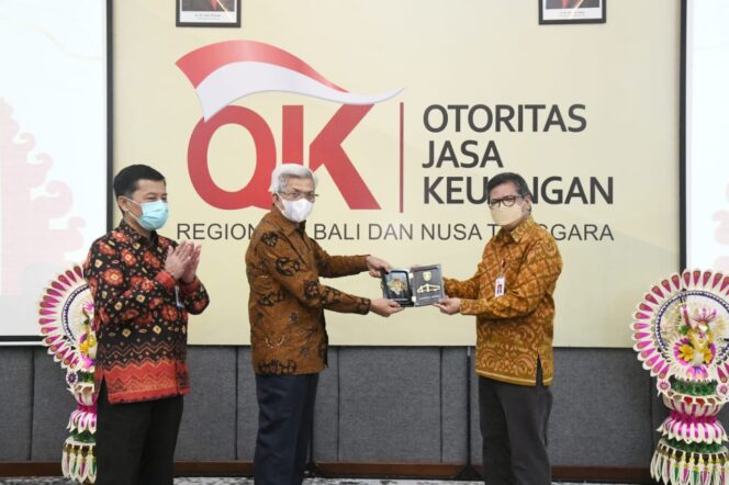 
					Lewat Website TPAKD KUR, Pemprov Sumsel Permudah Saluran KUR Ke UMKM