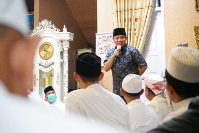 
					Hadiri Dzikir Ratibul Haddad, Herman Ajak Jemaah Panjatkan Doa Agar Pandemi Berakhir