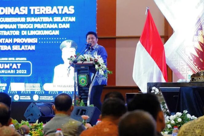 
Herman Deru Ingatkan Jajarannya Untuk Bekerja Maksimal Layani Masyarakat