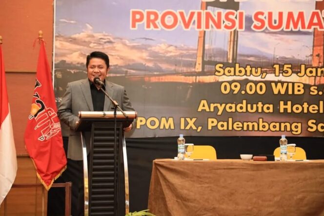 
Herman Deru Gandeng IKAFH UNDIP Edukasi Masyarakat Melek Hukum