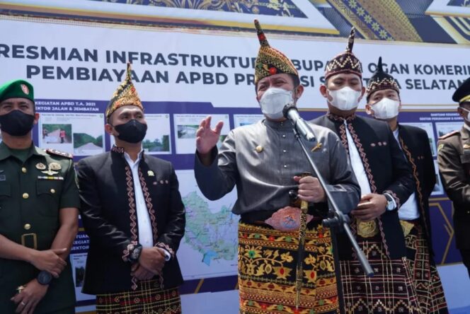 
Herman Deru Realisasikan Pemerataan Pembangunan Infrastruktur di OKU Selatan