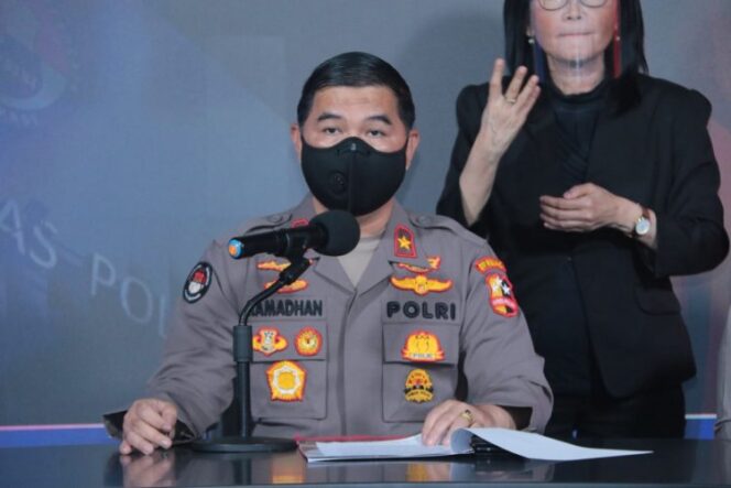 
Polri Akan Pamerkan Seragam Baru Satpam, Kini Jadi Warna Krem