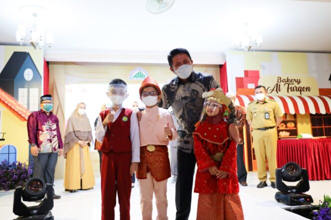 
Herman Deru: Bangun Jiwa Wirausaha Kreatif Anak Sejak Dini