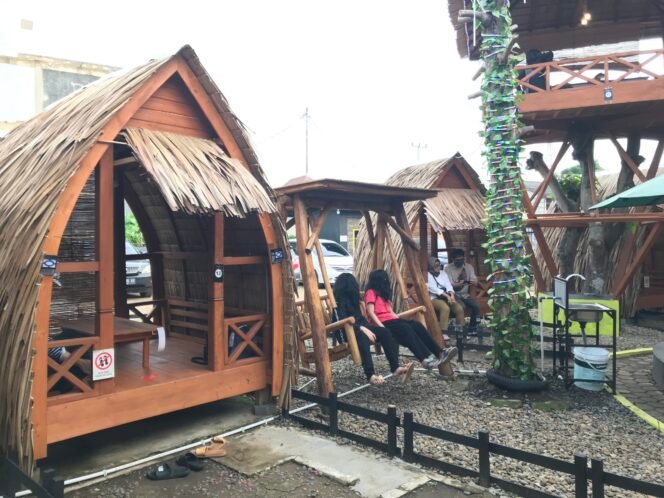 
Wajib Datang! Trading Cafe Palembang Sajikan Konsep Instagramable dan Suasana Perdesaan