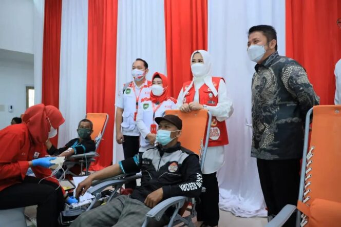 
5.000 Pendonor Antusias Ikuti Donor Cinta Sriwijaya Inisiasi PMI Sumsel dan HIPMI Palembang