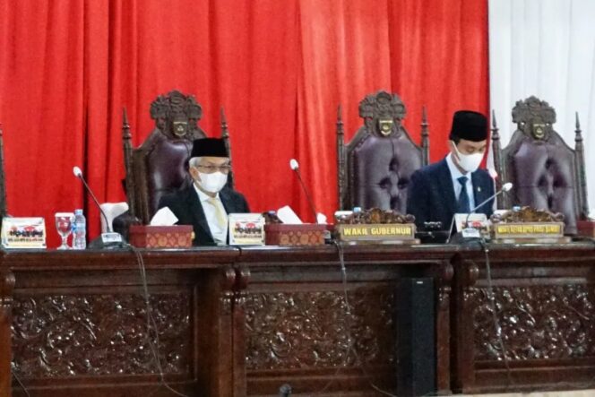
Mawardi Yahya Sampaikan Jawaban Gubernur Terkait Pemandangan Umum Fraksi DPRD Sumsel