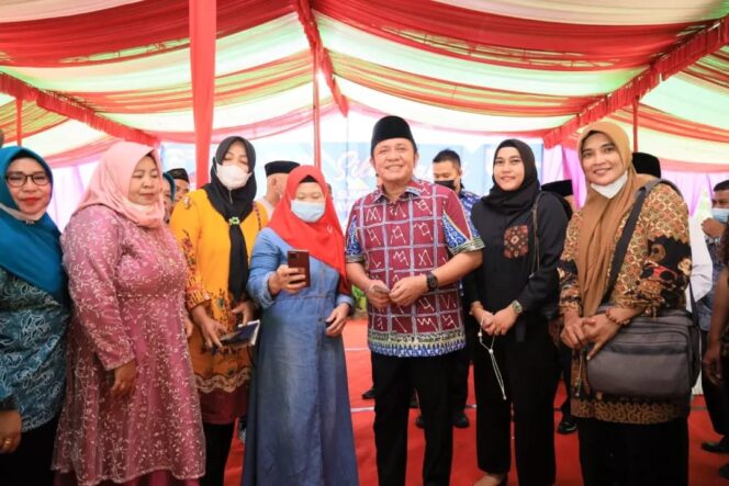 
Herman Deru Ajak Para Kades Kompak Layani Warga 1×24 Jam