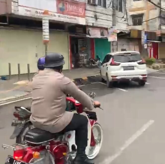 
Patut Dicontoh, Kapolres Lubuklinggau Suka Naik Motor Jadul ke Kantor