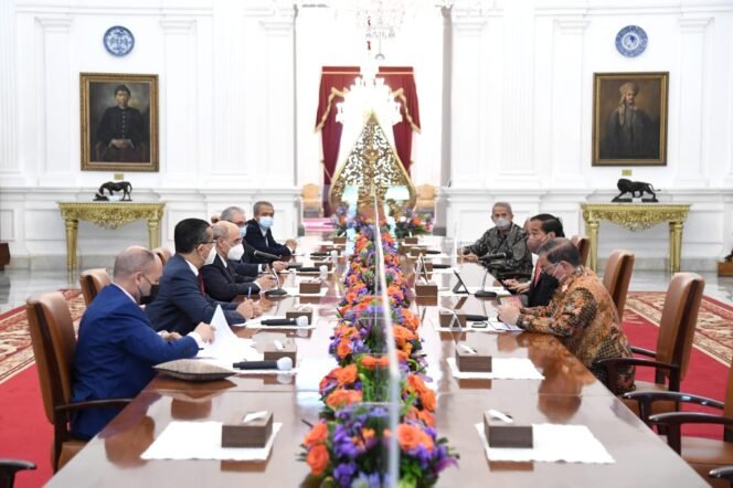 
Bertemu Presiden Jokowi, Presiden IsDB Dukung Presidensi G20 Indonesia