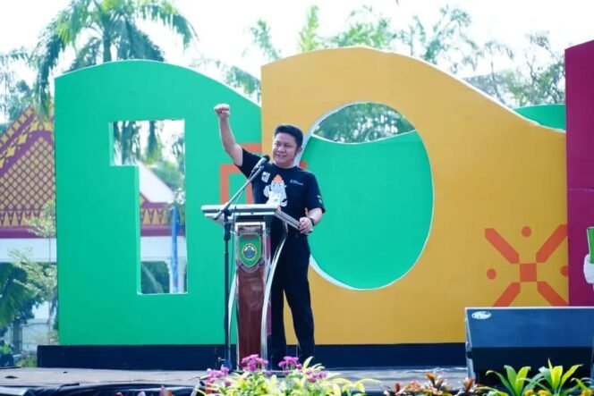 
Sumsel Kian Siap Jadi Tuan Rumah, Herman Deru Launching 100 Hari Menuju FORNAS VI Tahun 2022