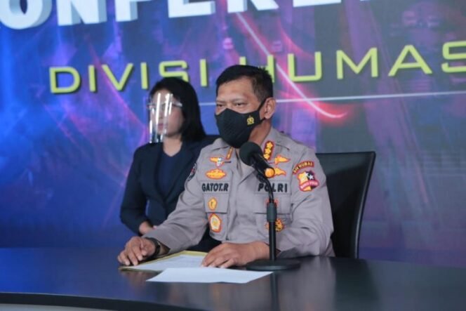 
Bareskrim Polri Periksa 7 Saksi Kasus Binomo dengan Terlapor Doni Salmanan