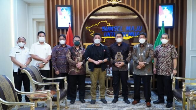 
Herman Deru Ajak PT Semen Baturaja Tingkatkan Kinerja Dengan Bersinergi bersama Pemerintah