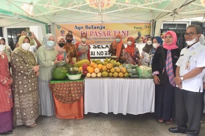 
Penuhi Kebutuhan Warga Jelang Lebaran, BKOW Sumsel Gandeng UMKM Gelar Bazar Ramadhan