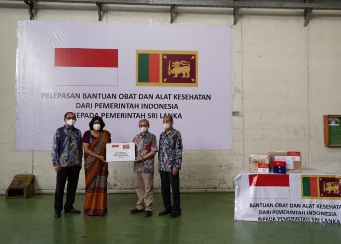 
Pemerintah Kirim 3 Ton Bantuan Obat dan Alat Kesehatan Untuk Sri Lanka