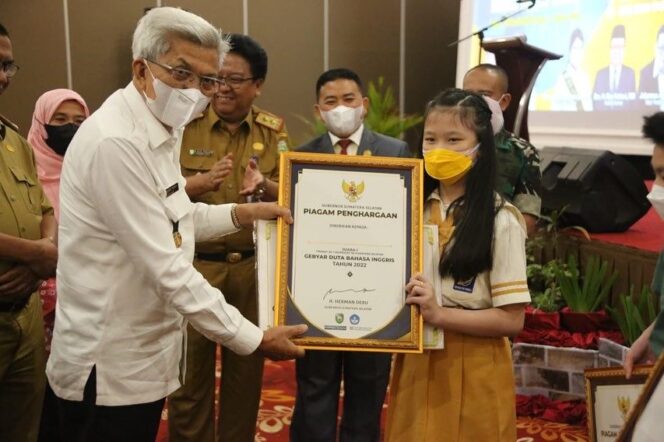 
Mawardi Yahya: Generasi Muda Sumsel Harus Bisa Bahasa Asing