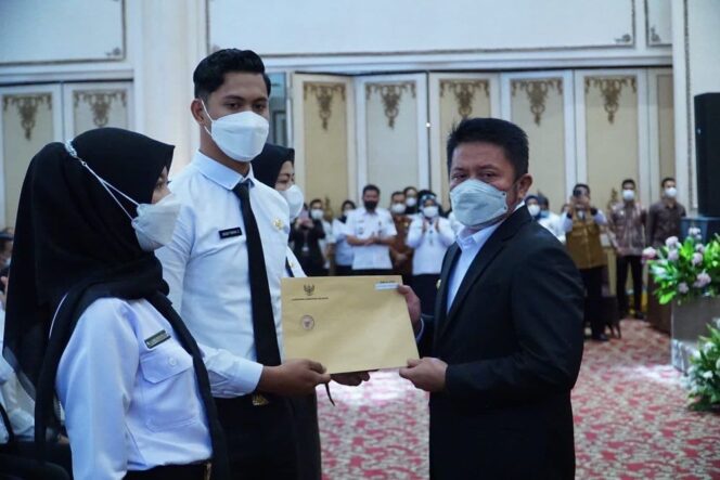 
Herman Deru Resmikan CPNS dan PPPK Formasi Guru Terbanyak ke 6 se Indonesia