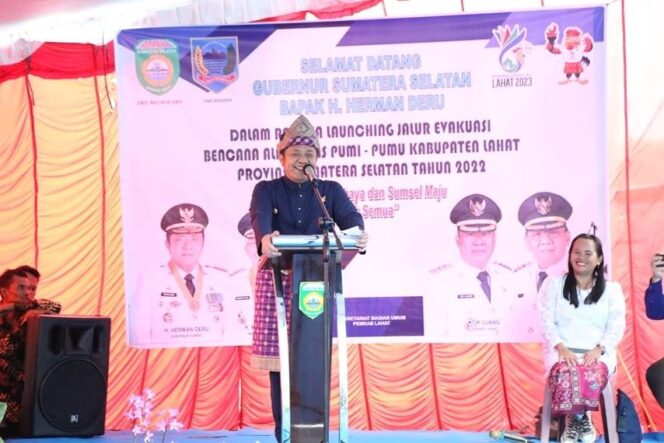 
Herman Deru Bangun Jalur Evakuasi Bencana Untuk  Keselamatan Masyarakat