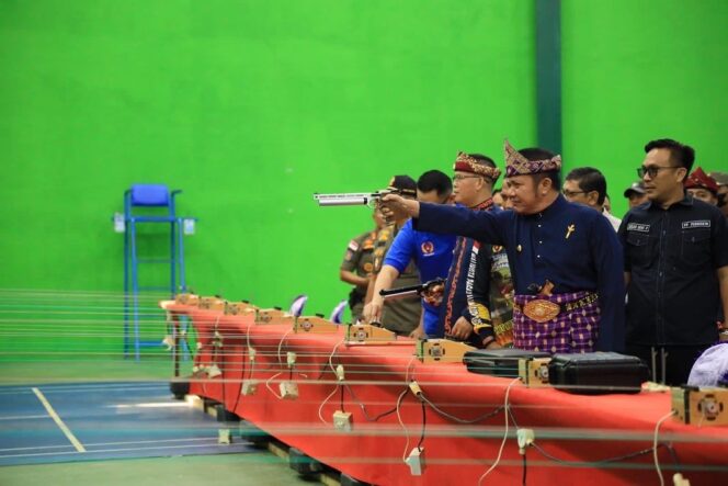
					Herman Deru Gencar Dorong Lahirnya Bibit-Bibit Atlet Menembak dari Penjuru Sumsel