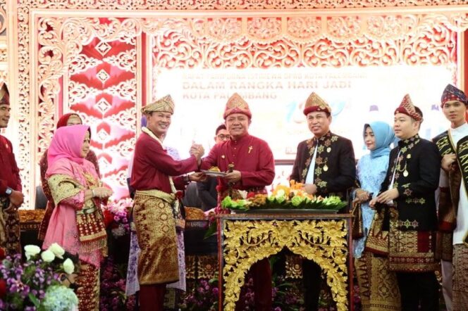 
					Herman Deru: Sinergi Pemprov dan Pemkot Kunci Pembangunan Merata di Palembang
