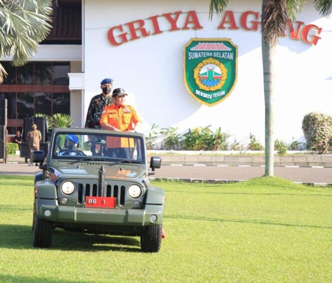 
					Herman Deru Kerahkan Semua Kekuatan dan Peralatan Cegah Karhutla di Sumsel