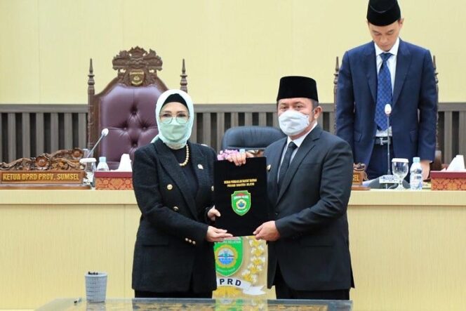 
Herman Deru: Raperda Pertanggung Jawaban Pelaksanaan APBD TA 2021 Disepakati, Bukti Nyata Sinerginya Eksekutif dan Legislatif Sumsel