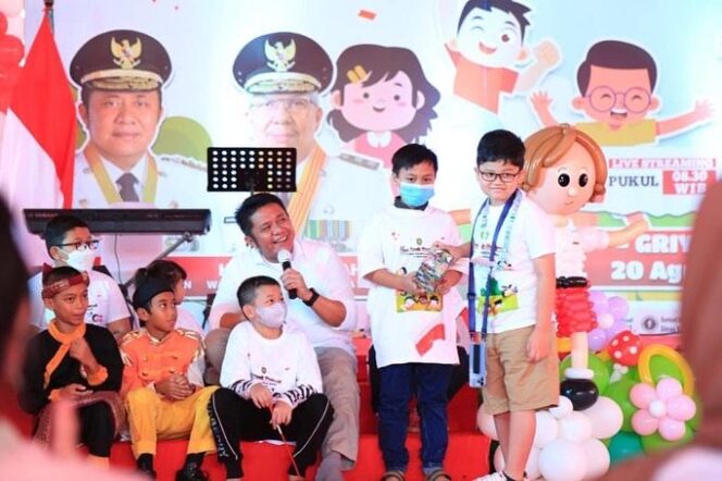 
					Herman Deru: Hari Anak Momentum  Tingkatkan Kesadaran Terhadap Hak Azazi dan Kehormatan Anak