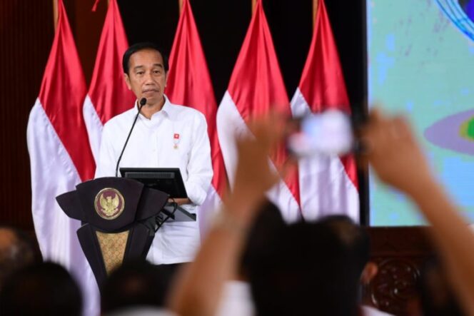 
					Soal Kenaikan Harga Pertalite, Presiden: Hitung Betul Sebelum Diputuskan