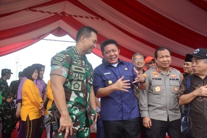 
					Herman Deru Dampingi Panglima TNI Jendral Andika Perkasa Buka Latgabma Dari 13 Negara