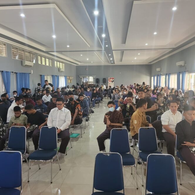 
					Disdukcapil Palembang Gelar Perekaman E-KTP Go To School