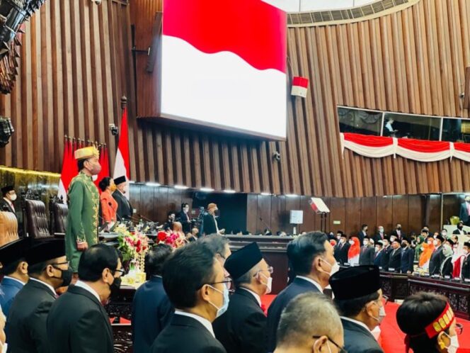 
					Berbaju Paksian Asal Bangka Belitung, Presiden Sampaikan Pidato Kenegaraan
