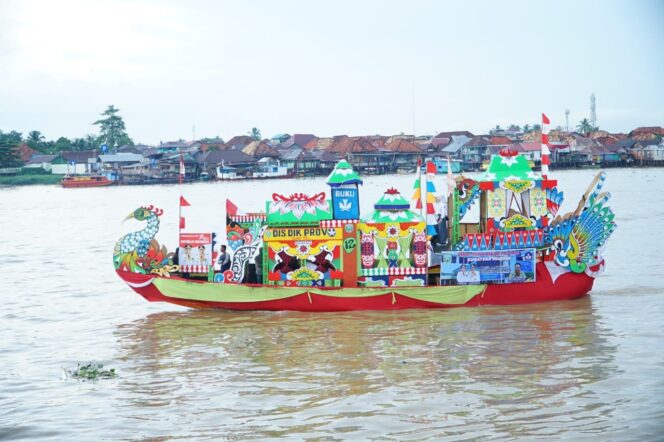
					Lestarikan Kearifan Lokal, Pemprov-Pemkot Palembang Kembali Gelar   Parade Kapal Hias di Sungai Musi