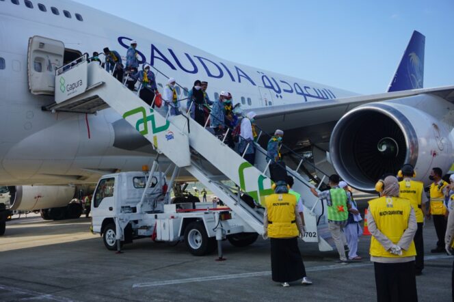 
					Kloter 5 dan 6 Kembali Ke Tanah Air