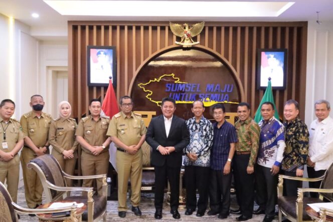 
					Terima Audiensi Keuskupan Agung Palembang, Herman Deru: Kerukunan Antar  Umat Beragama di Sumsel Sangat Kondusif
