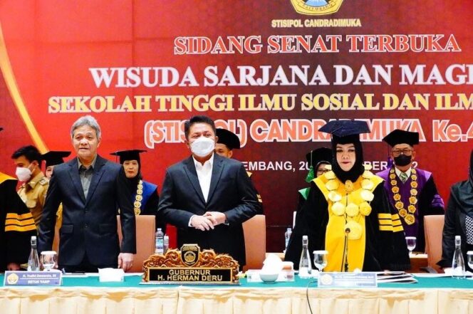 
Herman Deru Dorong Lulusan Baru STISIPOL Candradimuka Jadi Intelektual yang Berkarakter