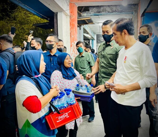 
					Saat Presiden Jokowi Sapa Masyarakat di Kawasan Malioboro