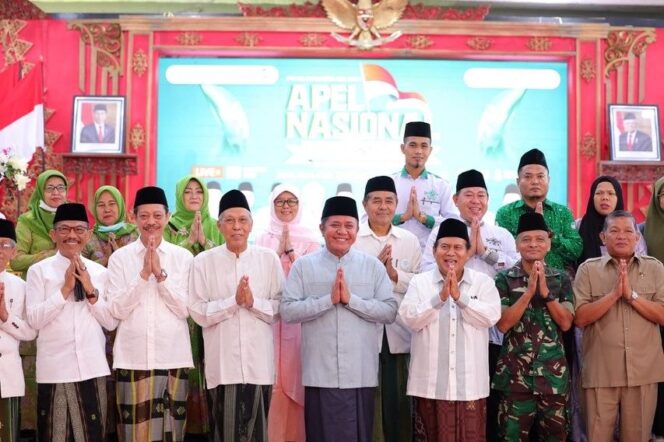 
Ratusan Santri Doakan Herman Deru Wujudkan Misinya Bawa Sumsel Maju untuk Semua 