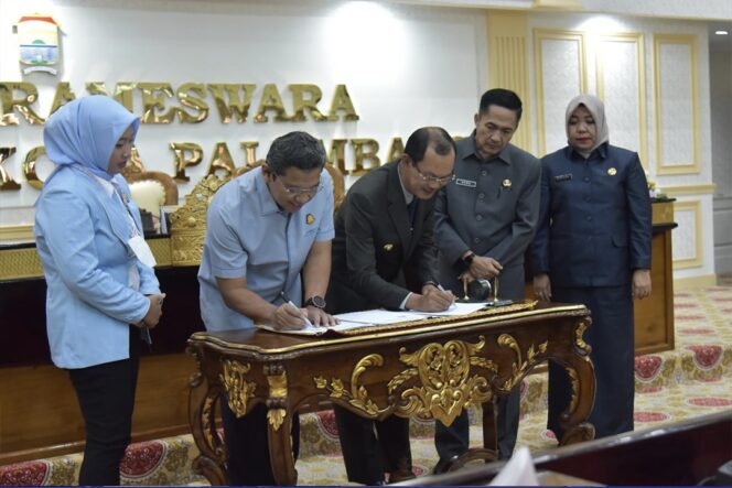
Wujudkan Palembang Emas Darussalam, Pemkot dan Kejari Teken Nota Kesepakatan