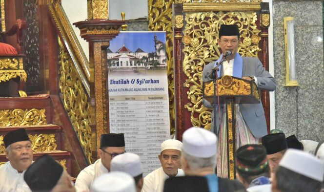 
					Usai Subuh Berjamaah Wali Kota Palembang Perkenalkan Bangunan Pusaka