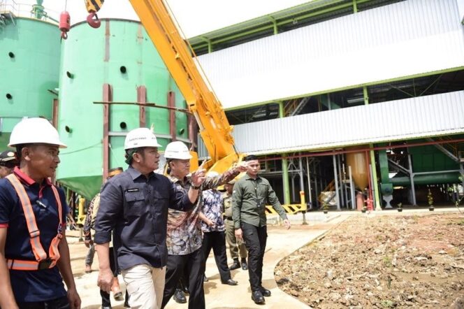 
					Kunker ke Banyuasin, Herman Deru Resmikan Pabrik Kelapa Sawit dan Perternakan Ayam Modern
